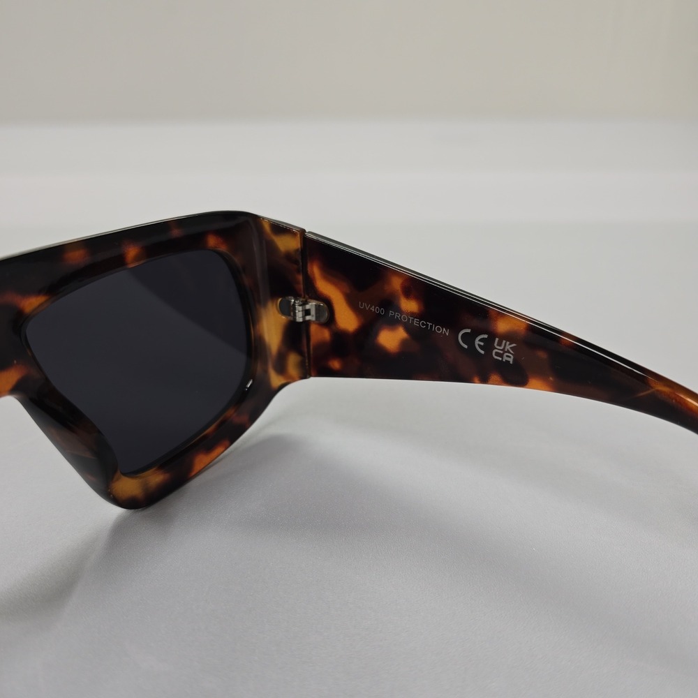 Tortoise Oversized Flat Top Shield Sunglasses UV400 Protection NEW - Picture 4 of 8